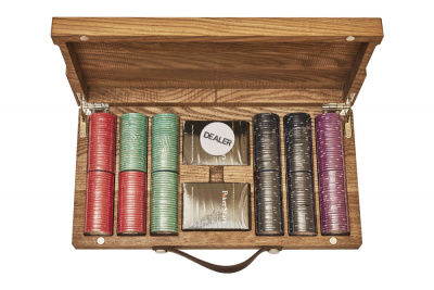 Набор для покера Poker Room Ceramic на 300 фишек в кейсе из ясеня