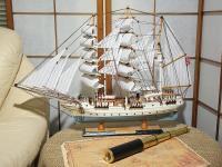 Модель парусника ''Statsraad lehmkuhl"