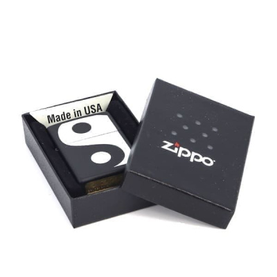 Зажигалка Zippo Y&Y