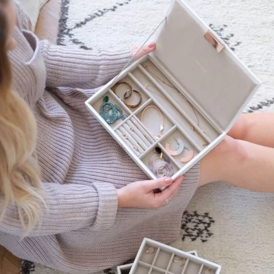 Шкатулка LC Designs для хранения украшений арт.73543, белая Шкатулка LC Designs для хранения украшений арт.73543, белая