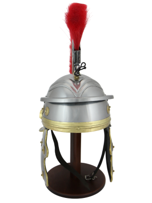 Шлем центуриона с красным плюмажем Шлем центуриона с красным плюмажем