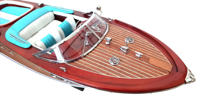 Модель катера "Riva Aquarama" 50*14*14 Модель катера "Riva Aquarama" 50*14*14