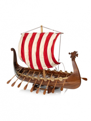 Сувенирная модель корабля викингов “Драккар” 60см