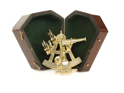 Морской секстант в деревянном футляре, арт.1802SB