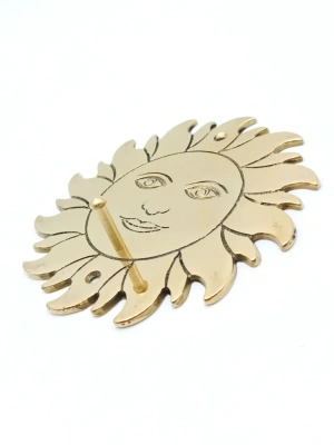 Ключница металлическая настенная Солнце и Луна Ключница металлическая настенная Солнце и Луна