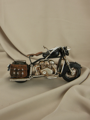 Модель мотоцикла Harley Davidson черный