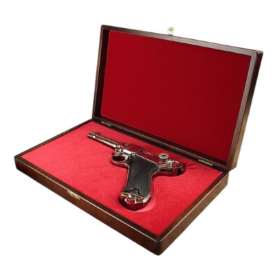 Пистолет Люгер "Парабеллум" P08, Германия, 1898г. хромированный в подарочном футляре