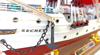Модель парусника Secret (Алые Паруса),  52 см