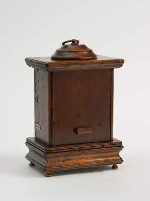 Часы настольные Часы настольные