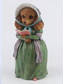 Фигурка интерьерная Собака с книгой