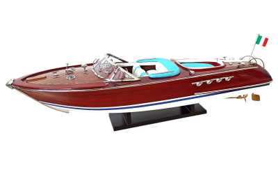 Модель катера "Riva Aquarama" 50*14*14 Модель катера "Riva Aquarama" 50*14*14