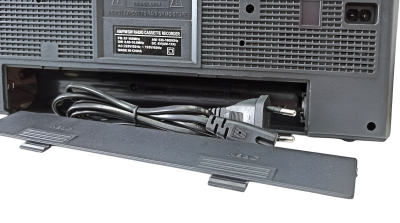 Ретро-магнитофон  EL-149BT "Ghettoblaster", красный