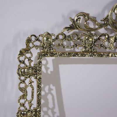 Зеркало Дуэ Кватро Си в раме, золото Зеркало Дуэ Кватро Си в раме, золото