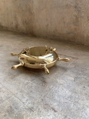 Пепельница "Штурвал" из латуни Пепельница "Штурвал" из латуни