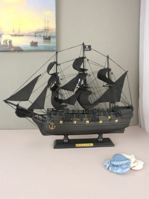 Модель парусника Черная Жемчужина Модель парусника Черная Жемчужина