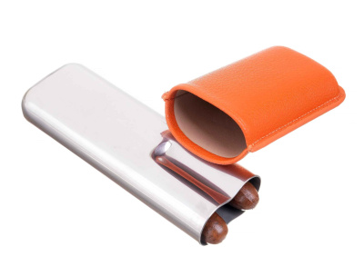 Чехол Lubinski на 2 сигары, металл и кожа, оранжевый Чехол Lubinski на 2 сигары, металл и кожа, оранжевый