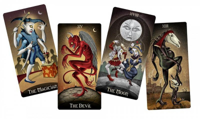 Карты Таро: "Deviant Moon Tarot Premier Edition" (Премиум издание)