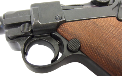 Макет. Пистолет Luger Parabellum P08 ("Люгер P08 Парабеллум") в подарочном футляре (Германия, 1898 г.), накладки на рукояти из дерева