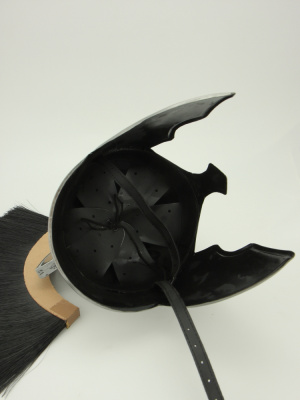 Шлем троянский "Ахиллес" с черным плюмажем