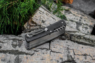 Нож multi-functION (Ион)al Ruike (Руик) зеленый