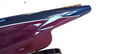 Яхта Endeavour, Y-01 Яхта Endeavour, Y-01