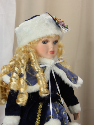 Кукла фарфоровая "Снежана", 16"