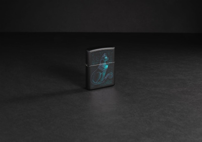 Зажигалка ZIPPO Spiritual Cat с покрытием Black Light, латунь/сталь, черная, матовая 38x13x57 мм Зажигалка ZIPPO Spiritual Cat с покрытием Black Light, латунь/сталь, черная, матовая 38x13x57 мм