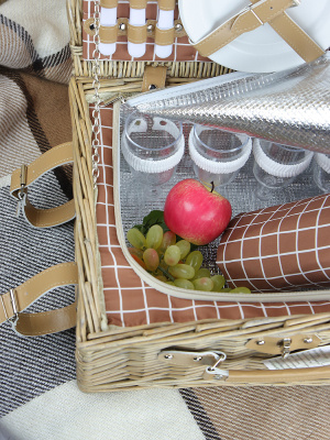 Набор для пикника с термосумкой и пледом на 4 персоны Набор для пикника с термосумкой и пледом на 4 персоны