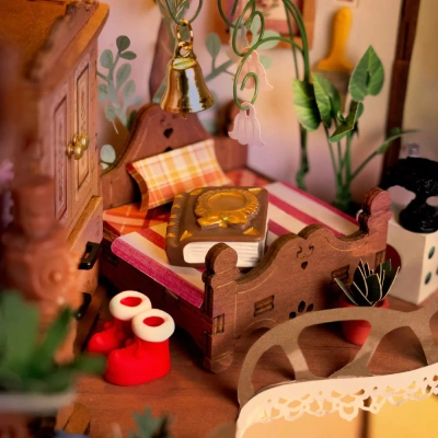 Румбокс интерьерный конструктор Домик На Дереве Robotime Fairytale Tree House