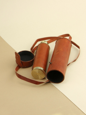 Подзорная труба в кожаном футляре Подзорная труба в кожаном футляре