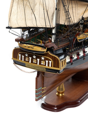 Корабль "USS CONTITUTUTION", 100x25x70 см