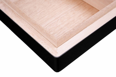 Хьюмидор Howard Miller на 30 сигар, Черный лак Хьюмидор Howard Miller на 30 сигар, Черный лак