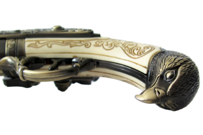 Макет. Кремневый 3-х ствольный пистоль (Франция, XVIII век), рукоять под кость