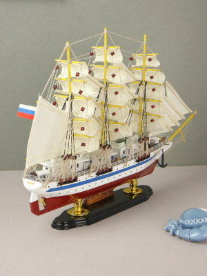 Модель парусника Мир, 52 см