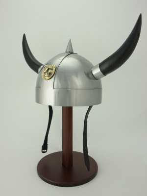Шлем викинга с рогами