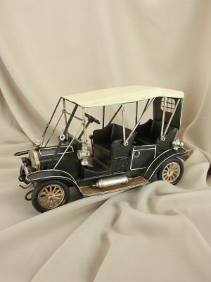 Ретро-автомобиль