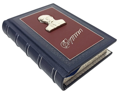 Книга Владимир Путин. Цитаты и афоризмы (на подставке с серебряным ликом)