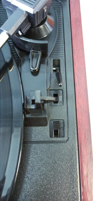 Виниловый проигрыватель Suprem с Bluetooth, 33/45/78, с пластиковой крышкой, T105