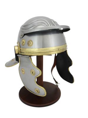 Шлем римского легионера Шлем римского легионера