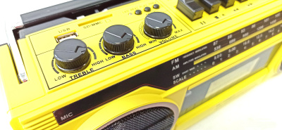 Ретро-магнитофон  EL-149BT "Ghettoblaster", желтый