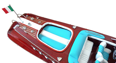 Модель катера "Riva Aquarama" 50*14*14 Модель катера "Riva Aquarama" 50*14*14