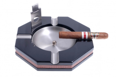 Пепельница Tom River на 4 сигары с гильотиной, Черный лак, 524-501