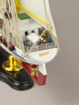 Модель парусника Мир, 52 см