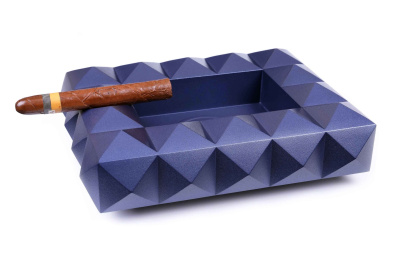 Пепельница Colibri Quasar на 8 сигар, Синий лак Navy