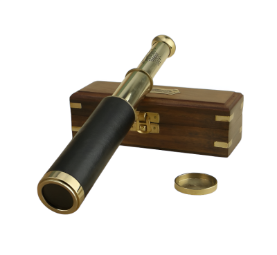 Подзорная труба в деревянном футляре Подзорная труба в деревянном футляре