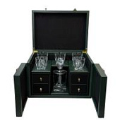 Интерьерный бар с набором для виски (графин + 6 стаканов) из натуральной кожи. Интерьерный бар с набором для виски (графин + 6 стаканов) из натуральной кожи.