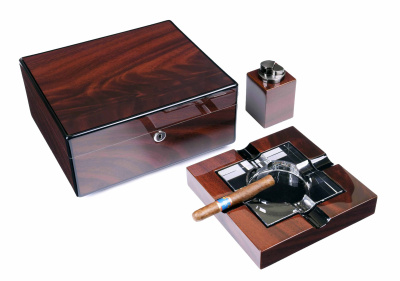 Набор сигарных аксессуаров Howard Miller