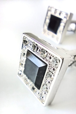 Запонки Cufflinks Inc. Черный квадратный камень с белыми стразами CF22