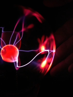 Электрический плазменный шар 20см (Тесла) Электрический плазменный шар 20см (Тесла)