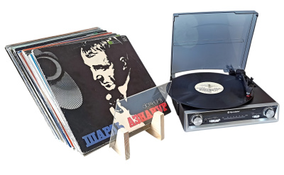 Держатель для 50-ти виниловых пластинок, RB-50N, натуральная сосна Держатель для 50-ти виниловых пластинок, RB-50N, натуральная сосна